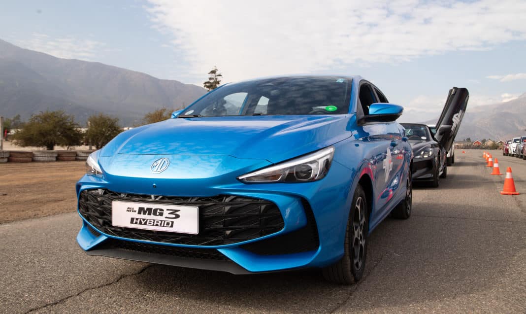 El Revolucionario MG3: Diseño Moderno y Tecnología Híbrida Llegan a Chile