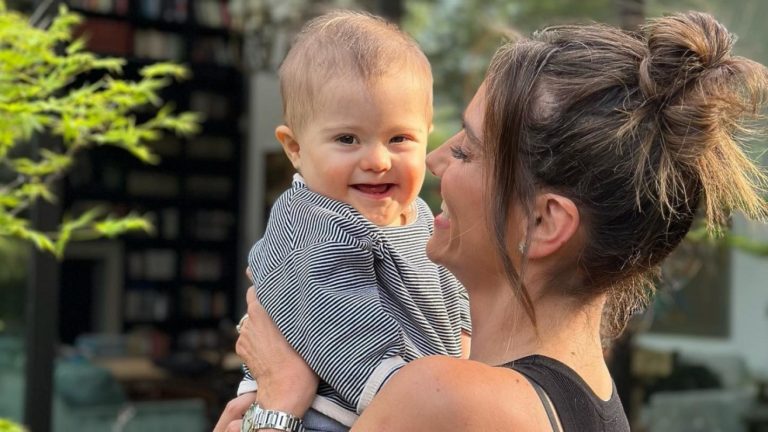 La Familia Creciente de María Luisa Godoy: Una Celebración de Amor y Unión