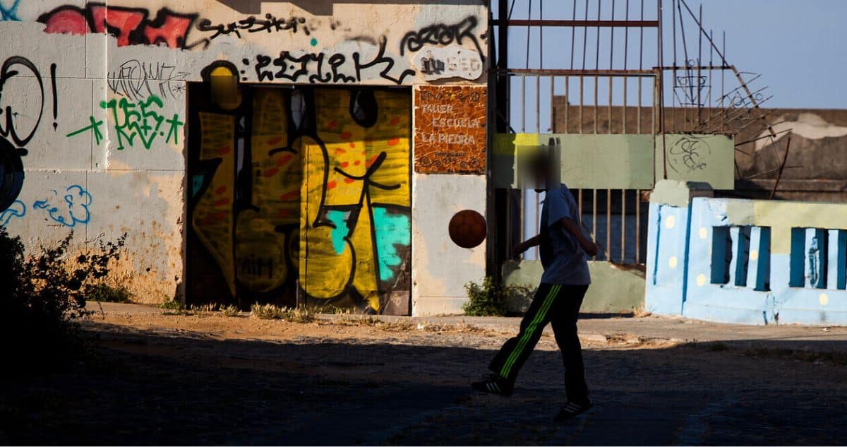 Niño Sobrevive a Tortura de Madrastra: Una Historia de Resiliencia y Justicia