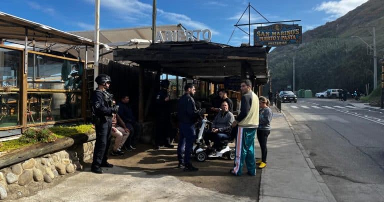 Restaurante Desalojado en Reñaca: Dueño sin Concesión Marítima