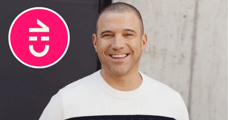 ¿Julián Elfenbein Congelado en CHV? Detrás de su Ausencia de Pantalla