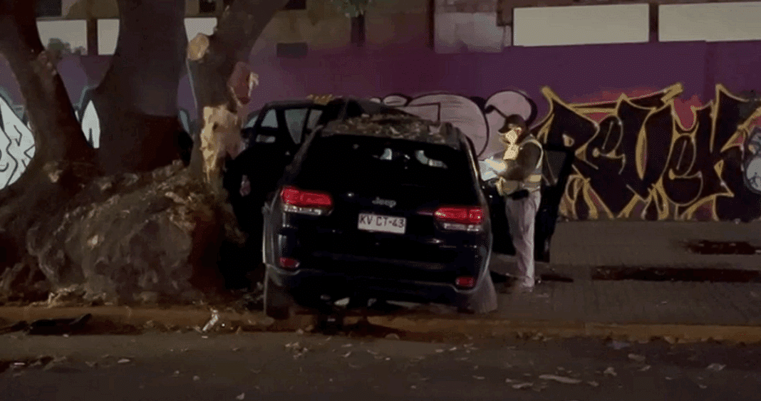 Accidente Vial en Ñuñoa: 5 Heridos, Uno en Riesgo Vital