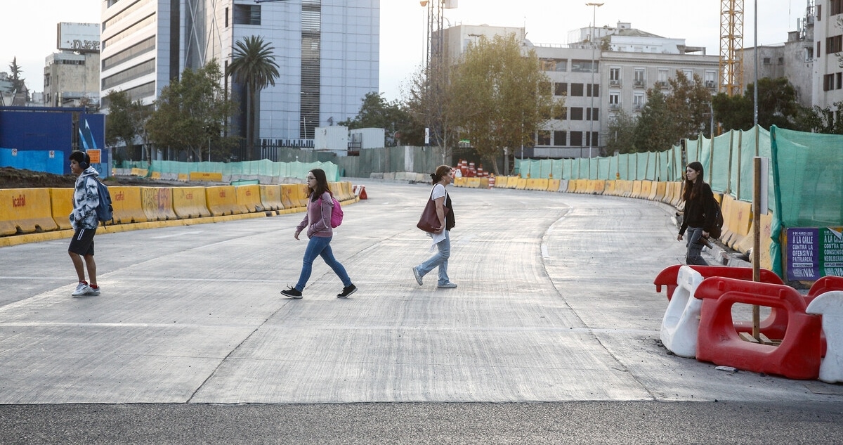 Adiós a la Rotonda: Cómo el Nuevo Diseño de Plaza Baquedano Transforma la Movilidad en Santiago