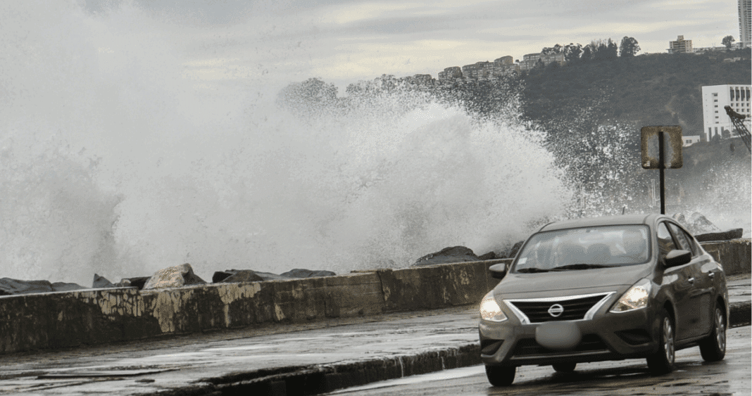 Alerta de Marejadas Extremas: Prepárate para Olas Gigantes Desde Arica Hasta Aysén