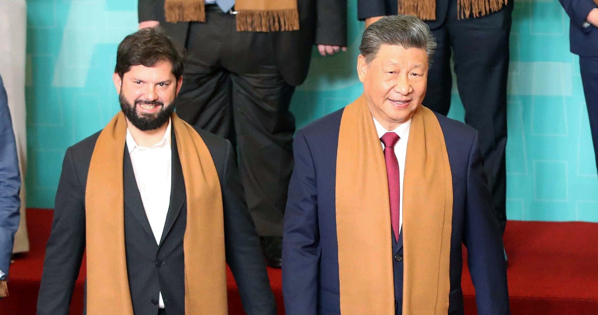 Boric Fortalece Lazos Comerciales: Viaje a China y Cumbre CELAC