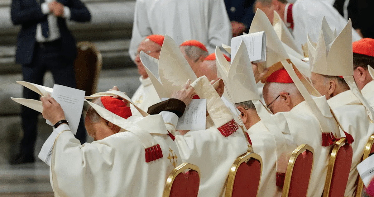 Cardenales Preparan el Cónclave: Reflexiones sobre la Elección del Próximo Papa
