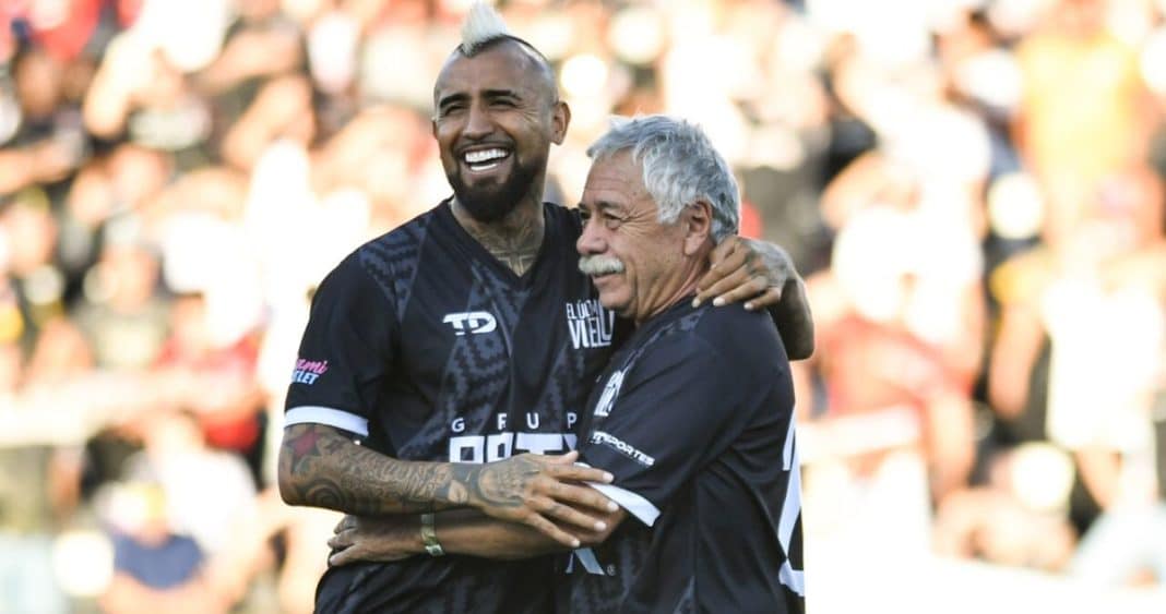 Caszely Aconseja a Colo Colo Aceptar Sanción de Conmebol: