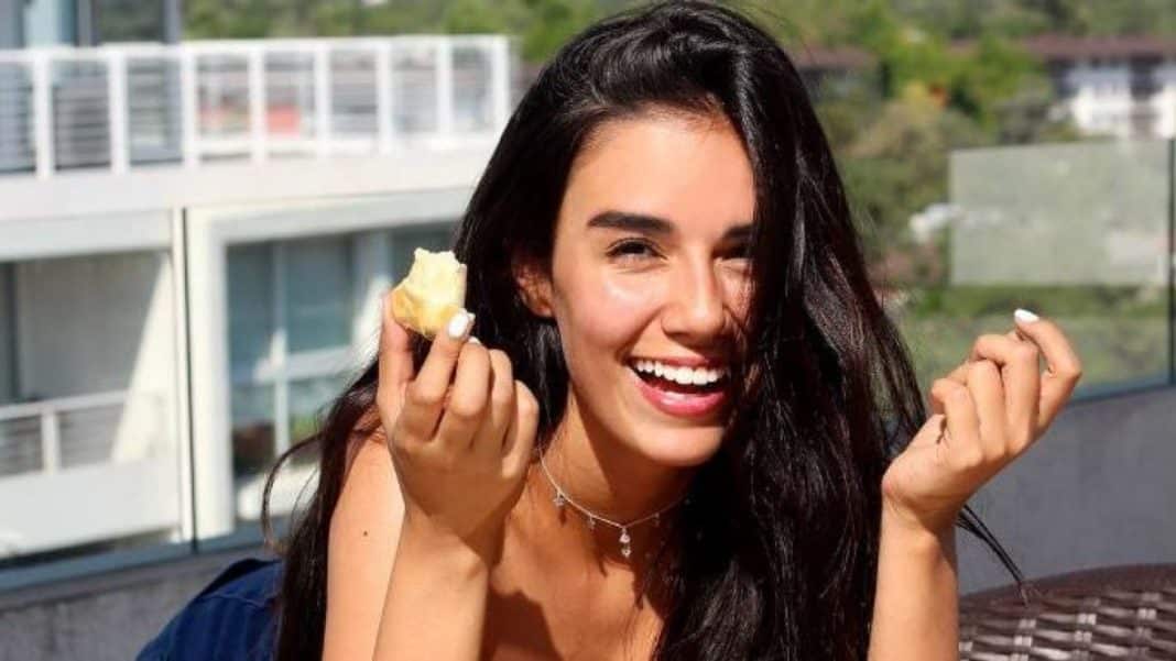 Celebrando el Primer Año de Gio: Una Mirada Conmovedora a la Maternidad de Steffi Méndez