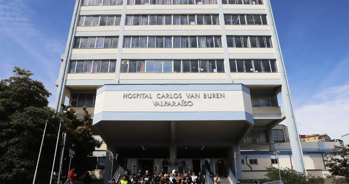 Comisión Especial Investiga Crisis de Listas de Espera en Hospital Carlos Van Buren