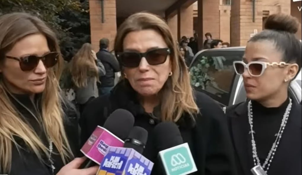 Conmovedora Despedida: Carolina Arregui Honra la Memoria de su Esposo Roy Sothers