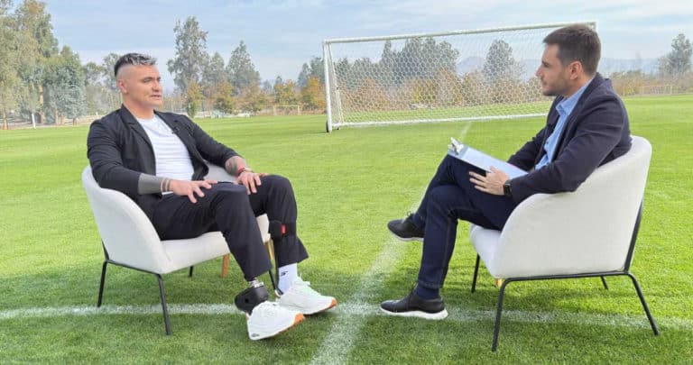 De la Oscuridad a la Luz: La Valiente Historia de Cristóbal Campos