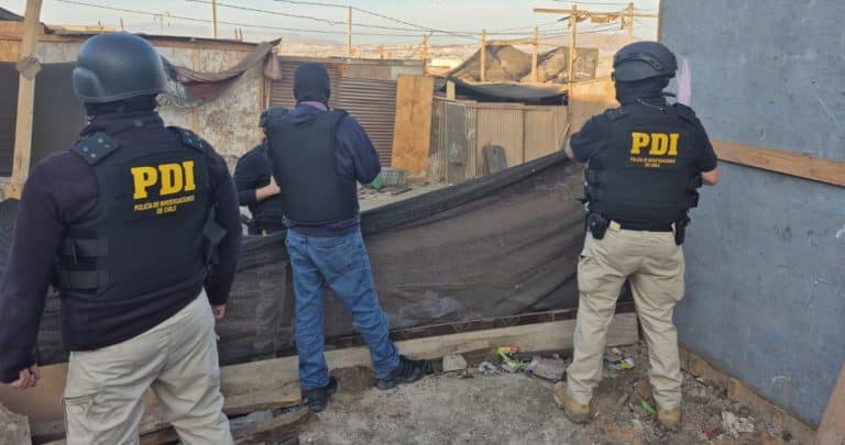 Descubren Cuerpo Enterrado en Maleta: Revelaciones Impactantes en Cerro Chuño