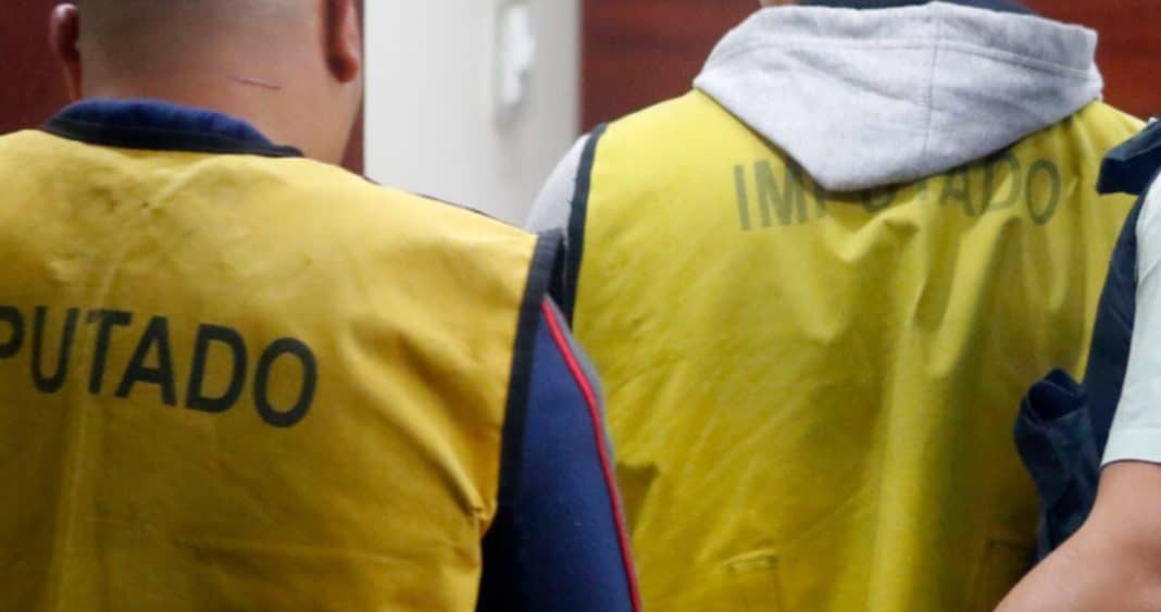 Detenidos Tras Persecución Policial: Prisión Preventiva para 3 Sospechosos