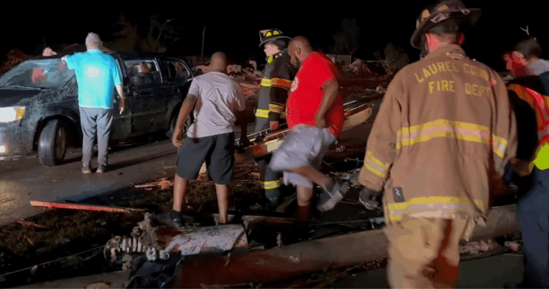 Devastadores Tornados Dejan Huella Trágica en Estados Unidos