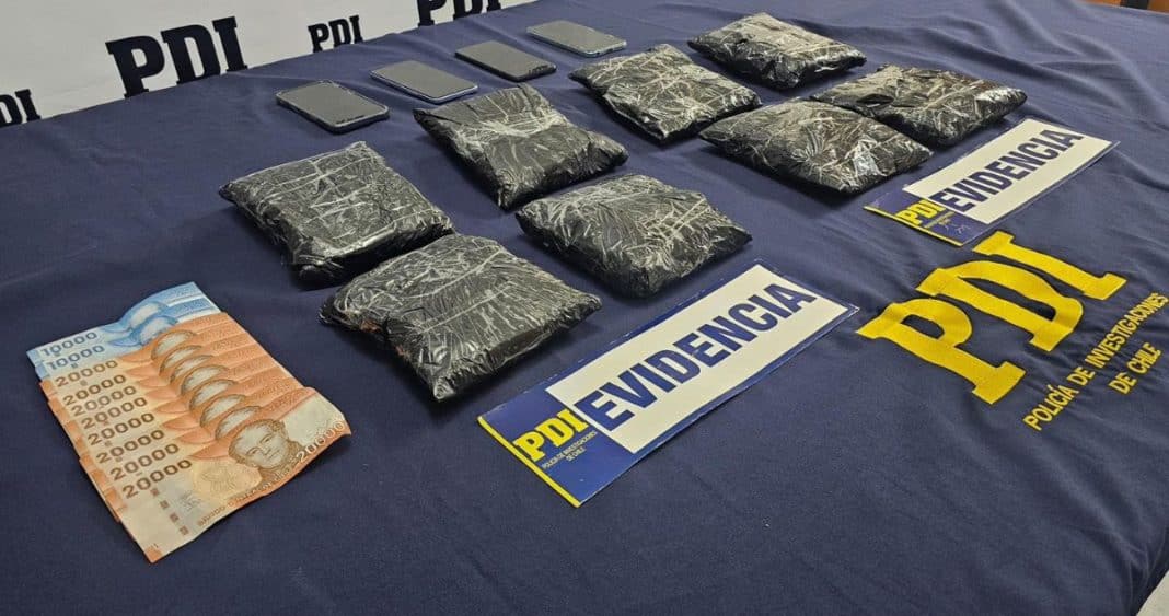 Dos Detenidos Intentando Ingresar Ketamina a Chile: Operativo Antinarcóticos Exitoso en Cuya