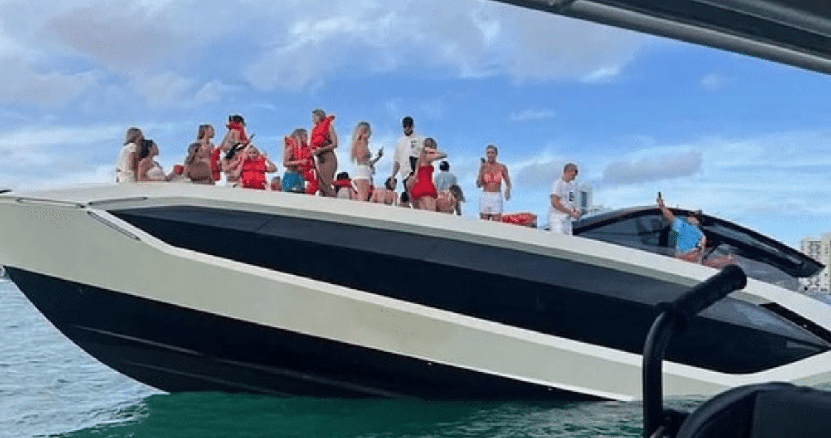 Dramático Naufragio de Yate de Lujo con 32 Influencers a Bordo en Miami