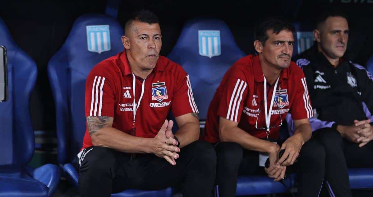 El Desafío de Jorge Almirón: Reconstruir la Confianza de Colo Colo Tras Abultadas Derrotas