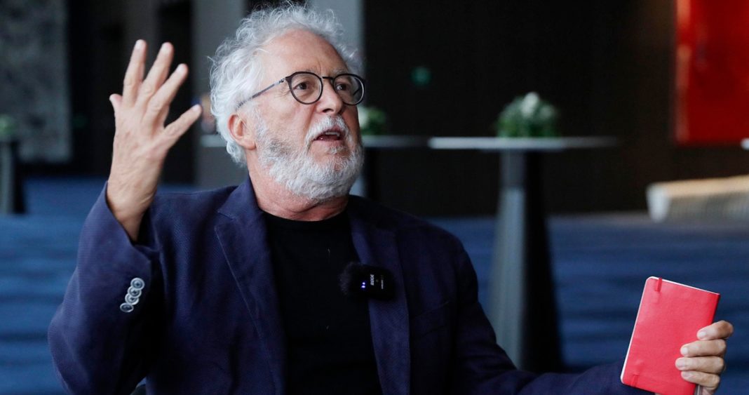 El Legado Literario de Héctor Abad: Más Allá de la Ideología