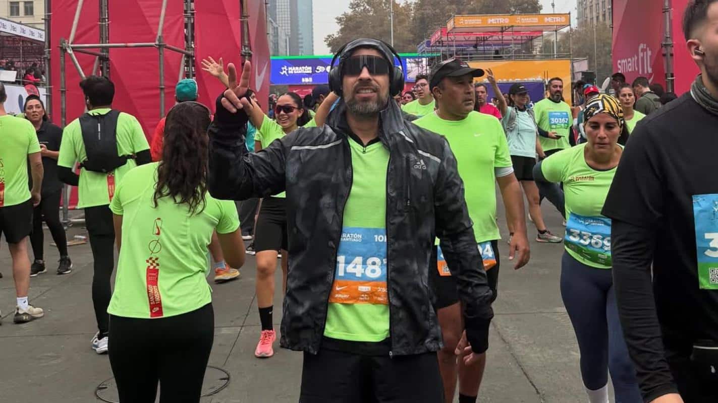 El Mago Valdivia Sorprende en la Maratón de Santiago 2025
