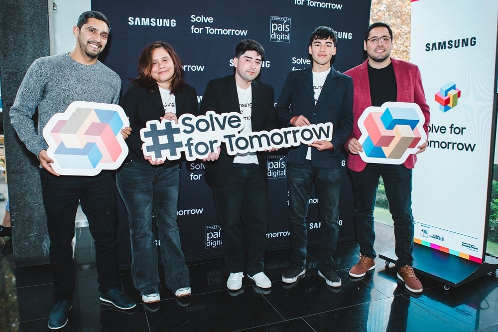 Empodera a los Jóvenes Innovadores: Descubre Samsung Solve for Tomorrow, el Programa que Transforma Vidas