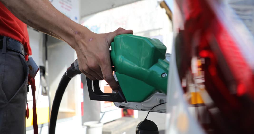 Enap Anuncia Leve Disminución en Precios de Combustibles: Claves para Entender el Mercado Chileno