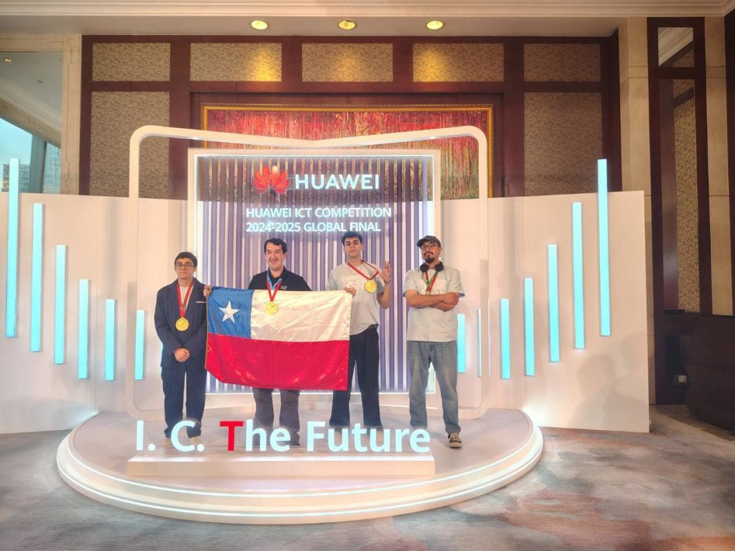 Estudiantes Chilenos Brillan en Competencia Global de Huawei: Segundo Lugar en Networking