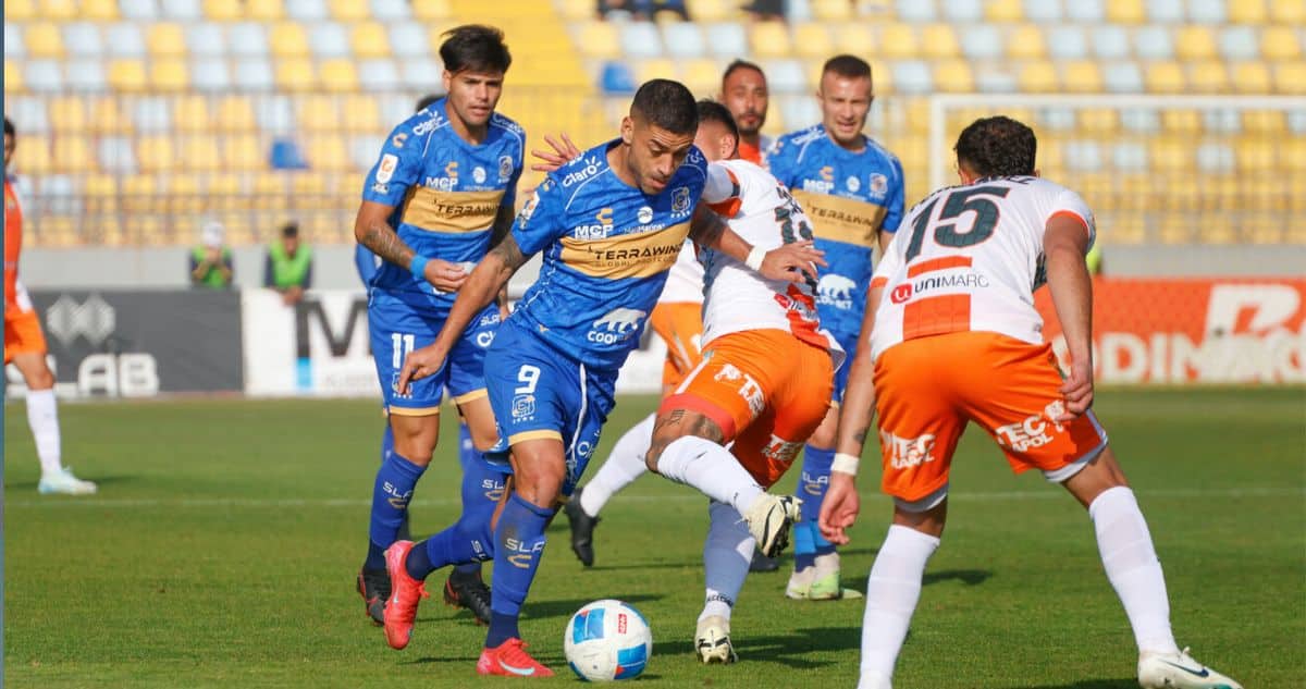 Everton Rescata Empate Dramático Ante Cobresal en Viña del Mar