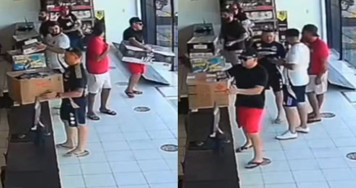 Fanáticos de Colo Colo Protagonizan Incidente en Brasil: Robo de Fuegos Artificiales Antes del Duelo con Fortaleza