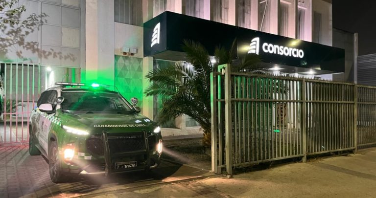 Frustrado Asalto a Banco en Maipú: Ladrones Escapan con las Manos Vacías