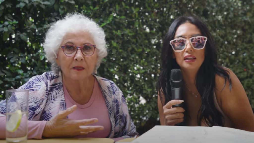 Honrando el Legado de Teresita Reyes: Una Despedida Llena de Amor y Sonrisas