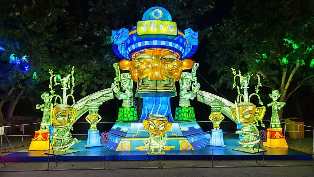 Iluminando Culturas: El Espectacular Festival de Luces Chino que Cautiva al Norte de Chile