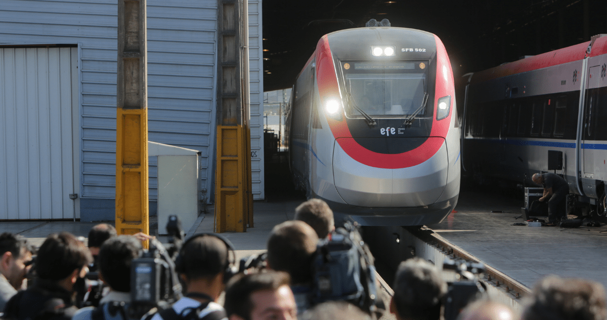Joven Atropellado por Tren de Pasajeros: Lucha por Sobrevivir