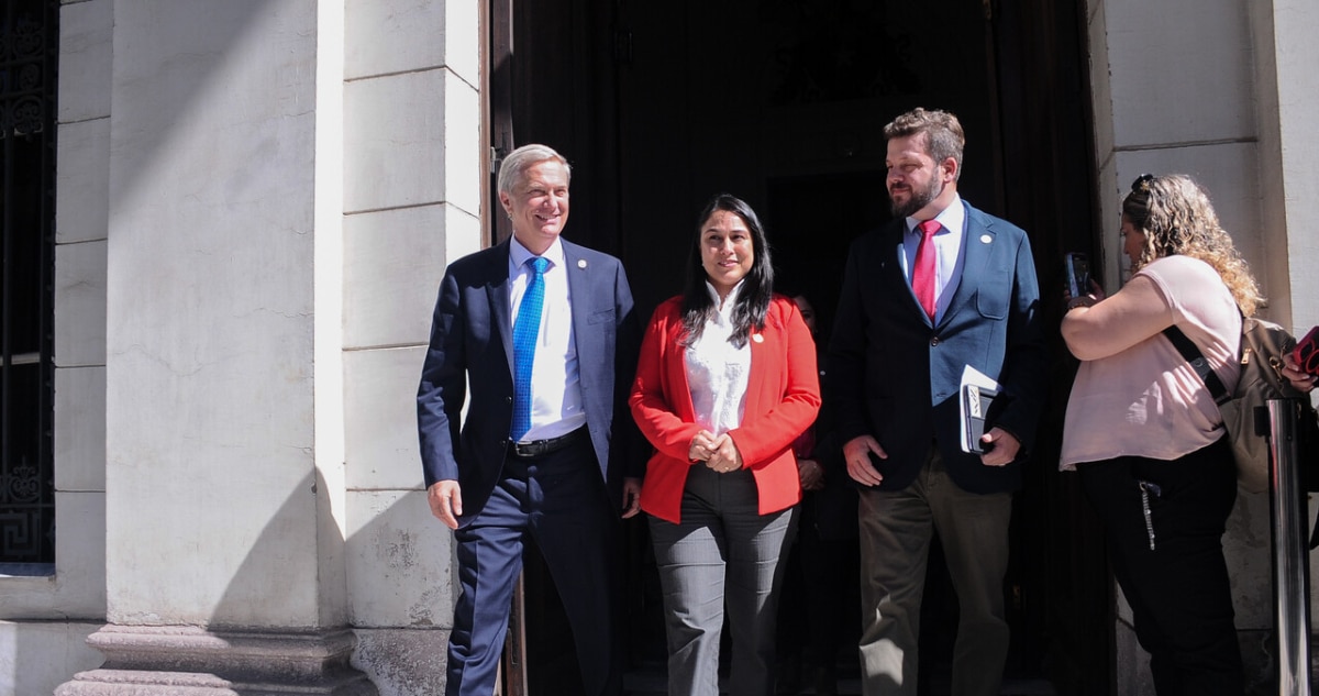 La Carrera Presidencial de 2025: Tensiones, Estrategias y Nuevos Enfoques