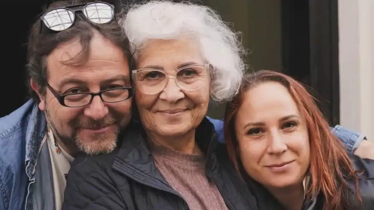La Lucha de Teresita Reyes: Superando el Cáncer Mandibular y Gástrico