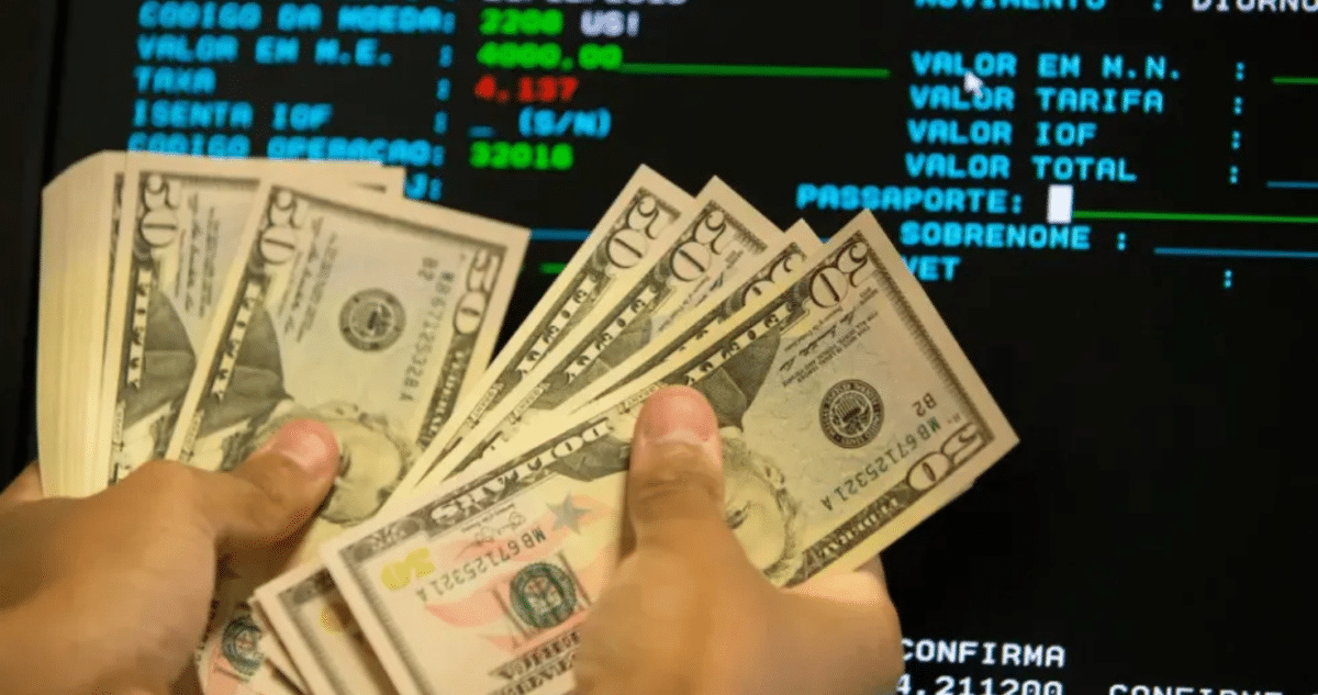 La Paradoja del Ahorro Global: Cómo Redirigir el Excedente hacia la Inversión Transformadora