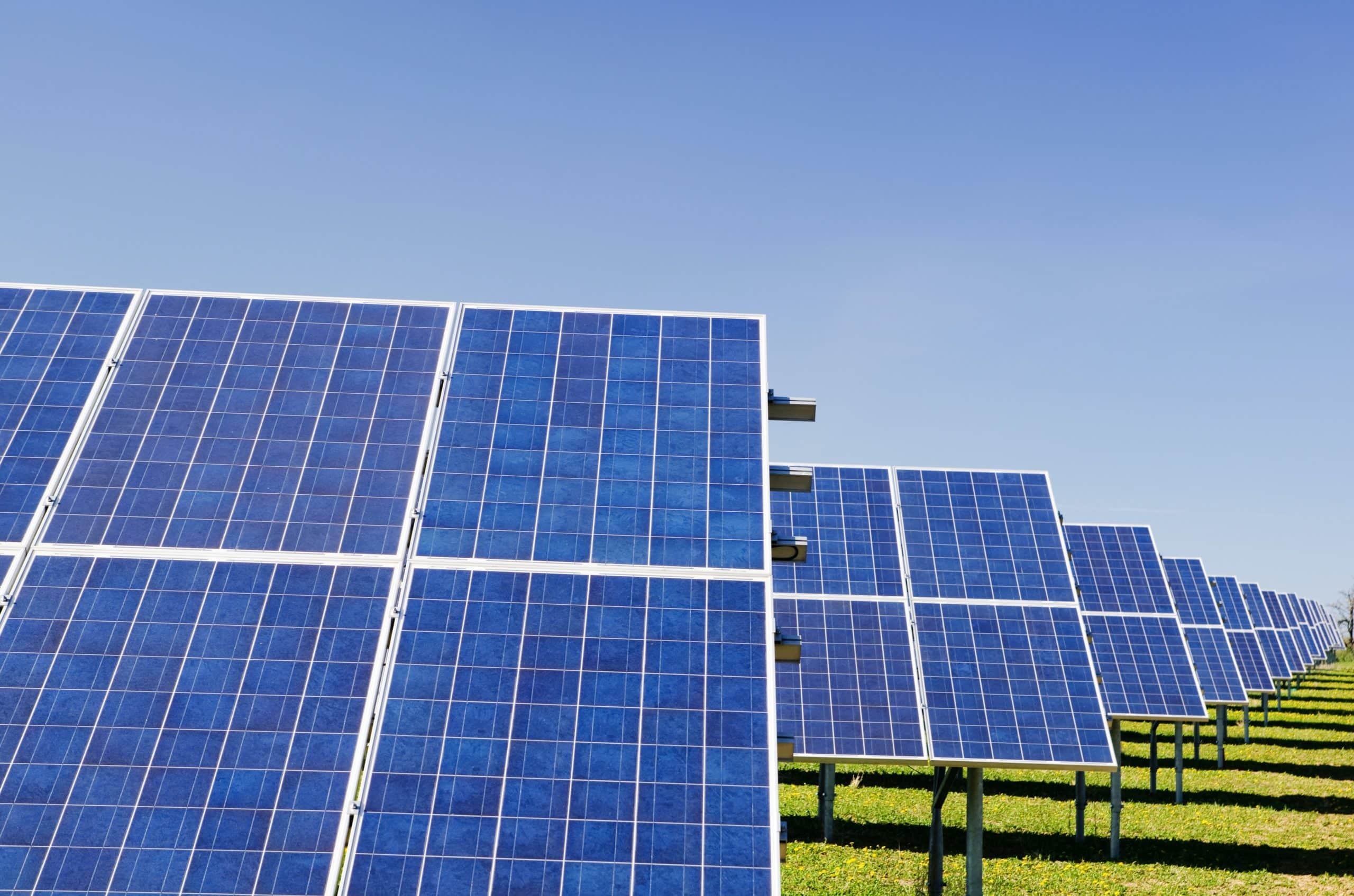 La Revolución Solar de Chile: Cómo el País Lidera la Transición Energética con más del 40% de ERNC