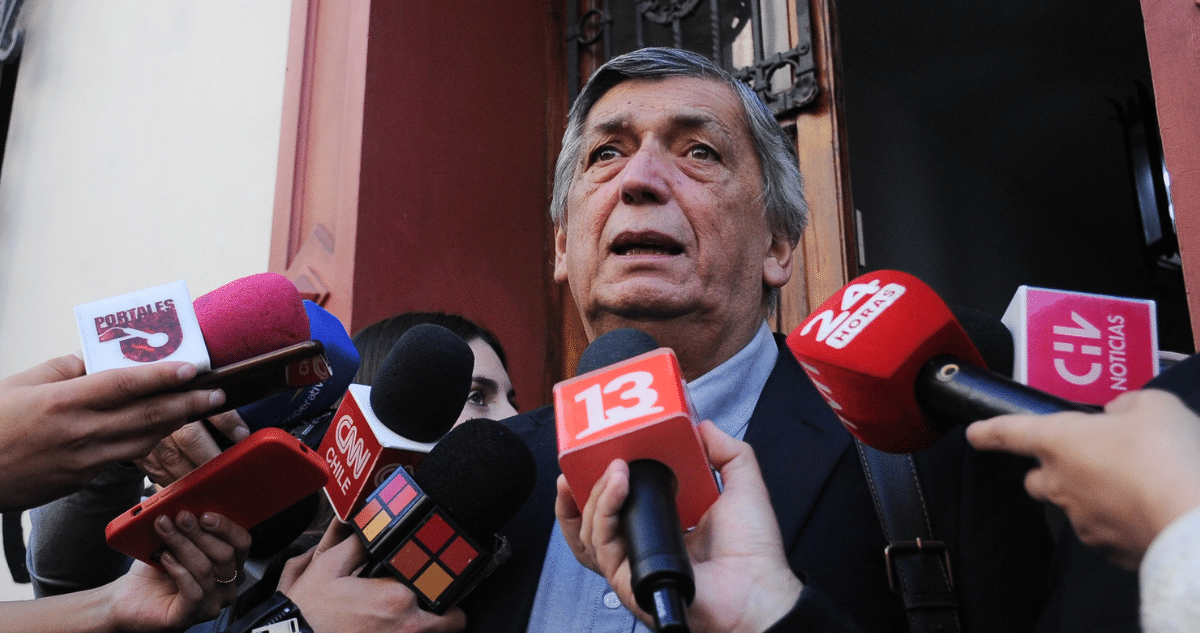 La Visión Única de Carmona: Más Allá de Modelos Predefinidos para Chile