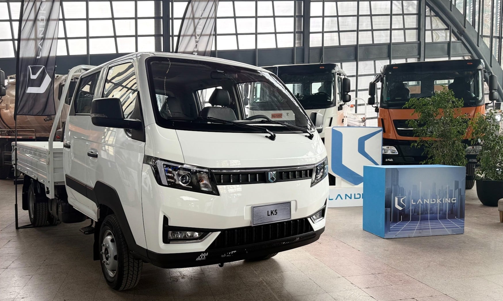 Landking: Soluciones Versátiles y Entrega Inmediata en la Expo Compras Públicas 2025
