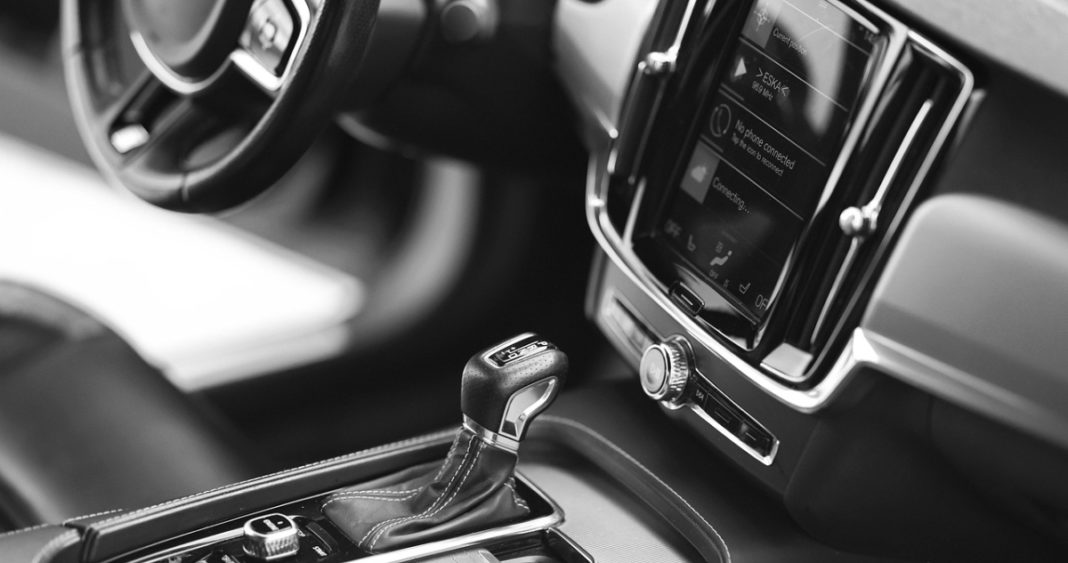 Los Precios de Autos Nuevos en EE. UU. Alcanzan Máximos Históricos: El Impacto de las Políticas Comerciales