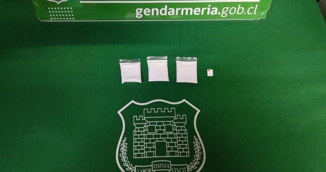 Madre Detenida: Niña de 4 Años Usada para Ingresar Cocaína a Prisión de Osorno