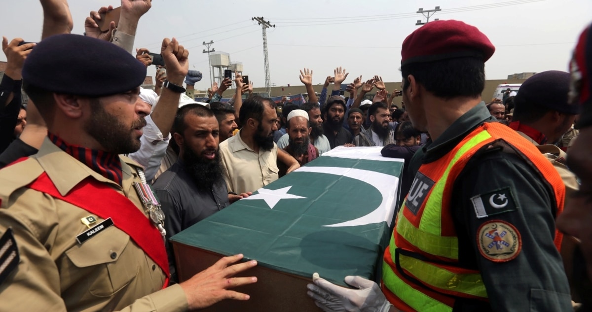 Funeral of victims of Indian military strikes in Pakistan Pakistán Responde con Firmeza: Autoriza Acción Militar Ante Ataques Aéreos de India