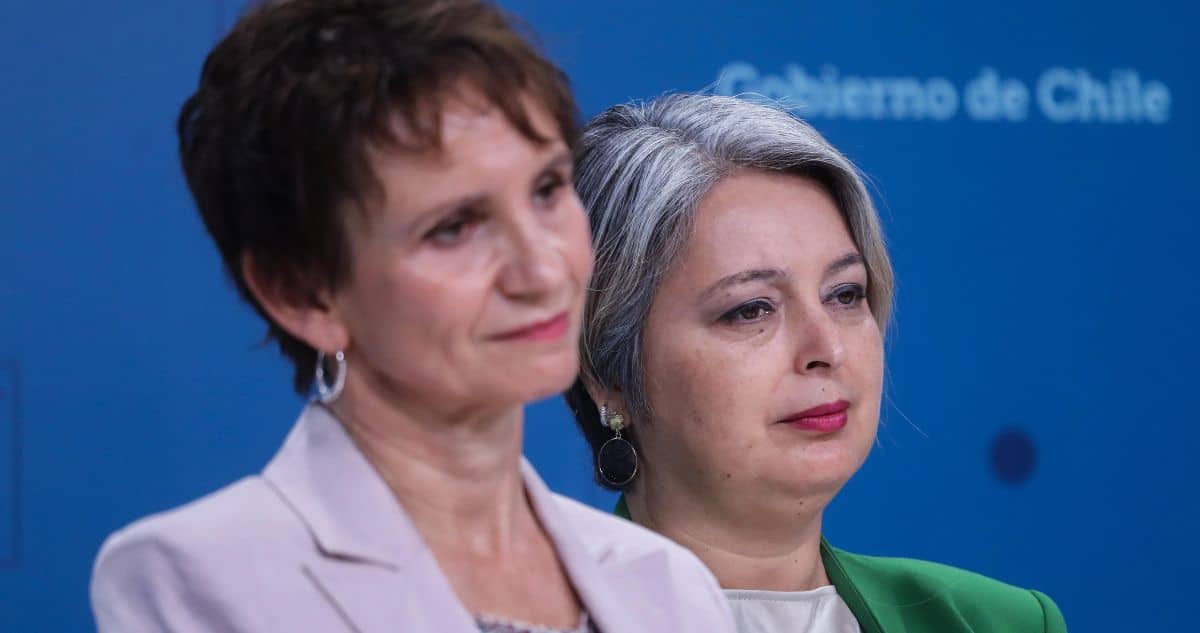 Primaria Oficialista: Tensión entre Jara y Tohá por Acusaciones de Anticomunismo