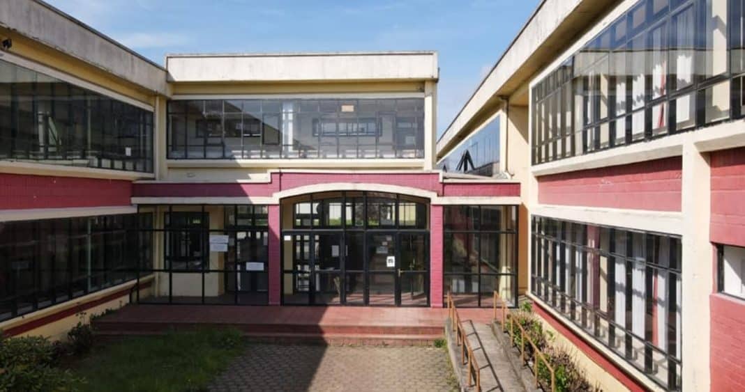 Profesores de Liceo Técnico de Valdivia Luchan por Calefacción Adecuada: Un Desafío Persistente