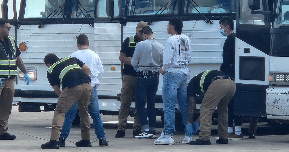 Programa de Repatriación Voluntaria: $1,000 para Inmigrantes Indocumentados que Regresen a su País