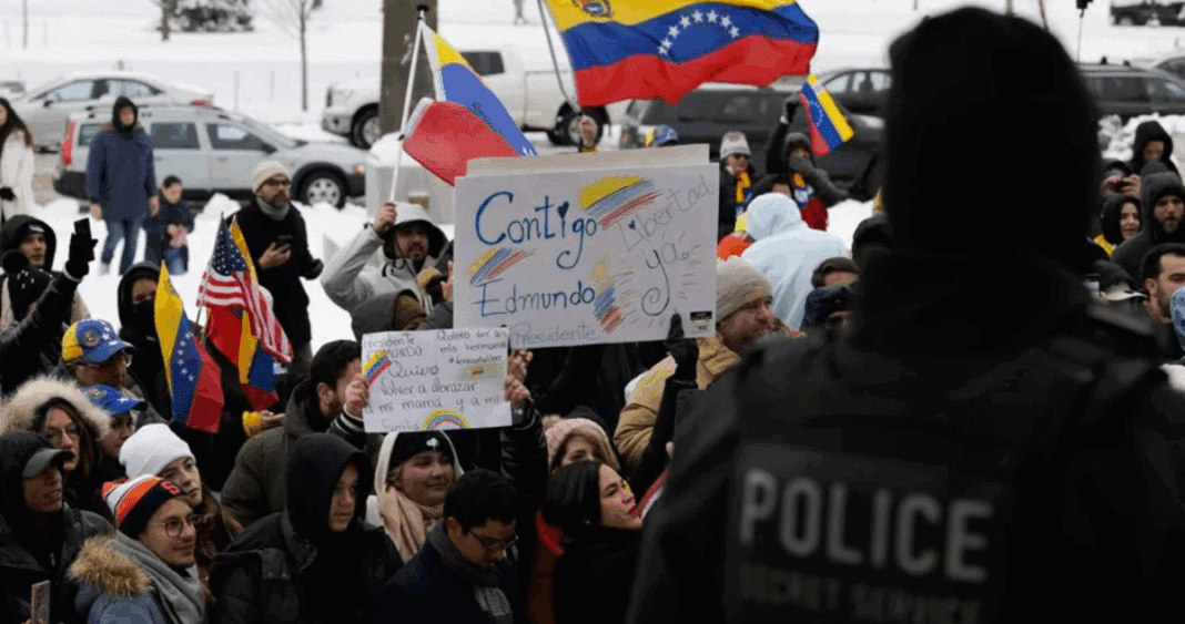 Protección Temporal para 600,000 Venezolanos: Congresistas Presentan Proyecto de Ley