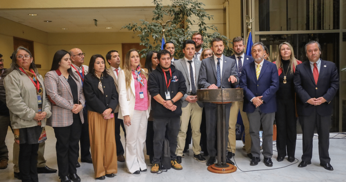 Protegiendo a Nuestros Niños: Cámara Aprueba Informe Contra Terapias Hormonales Cuestionadas