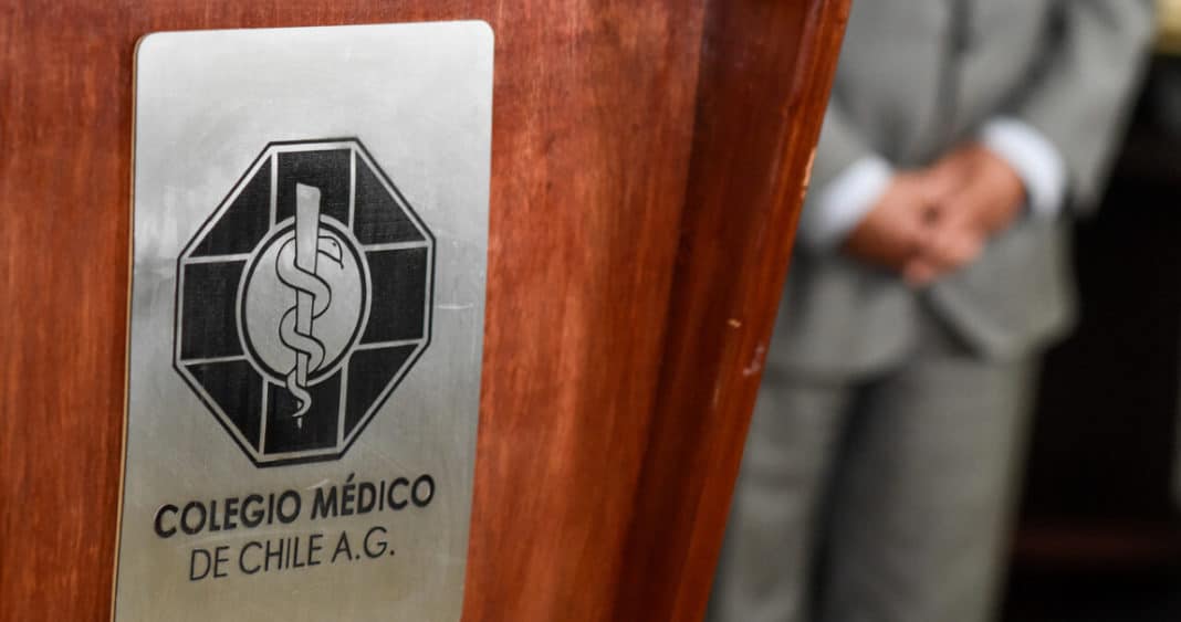 Renuncia del Vicepresidente del Colegio Médico: Aclarando los Hechos y Avanzando hacia un Sistema de Incapacidad Laboral Más Justo