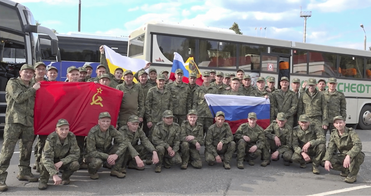 Rusia y Ucrania Completan Histórico Canje de 1,000 Prisioneros de Guerra