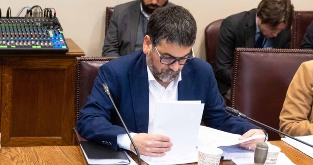 Subsecretaría de Pesca Admite Error en Datos Presentados para Ley de Fraccionamiento
