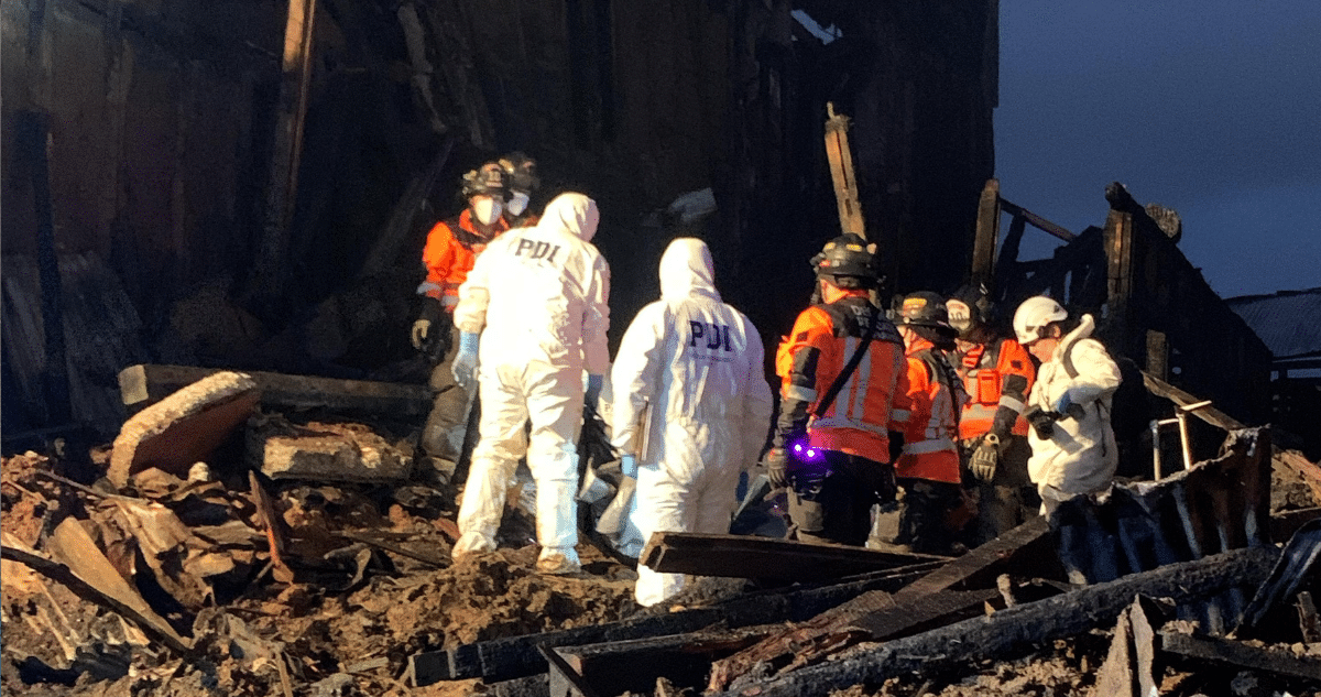 Trágico Hallazgo: Cuerpo Encontrado en Incendio Devasta Barrio Histórico de Valparaíso